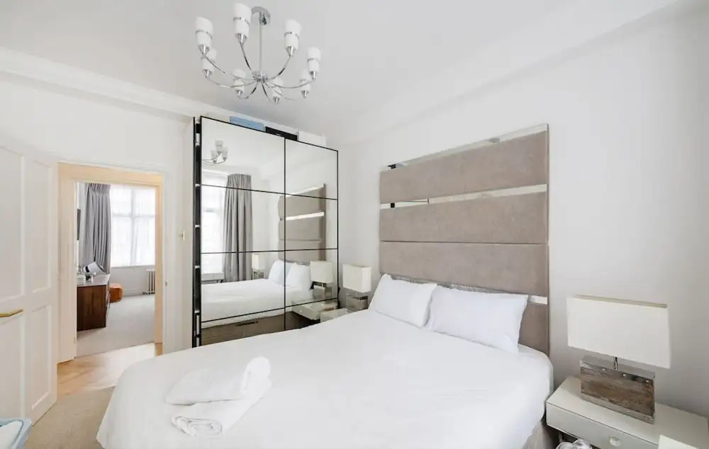 Marylebone Luxury 3-bed Security Elevator