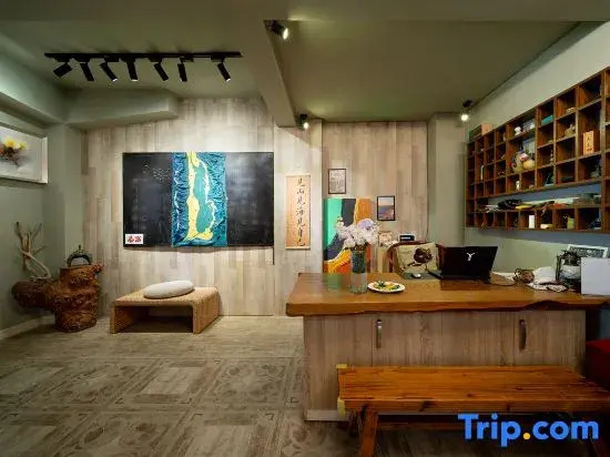 JuHui Art Sea View B&B