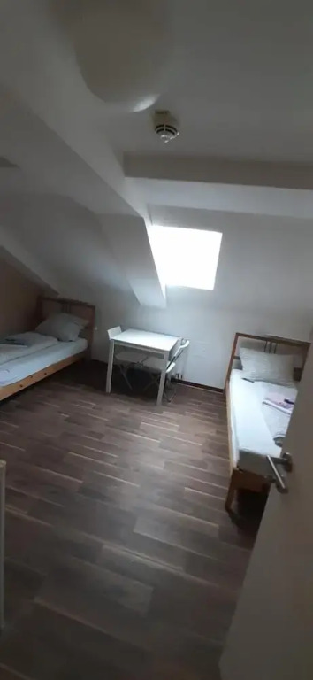 2-Rent Group Hostel Rooms&Apartments GKP2
