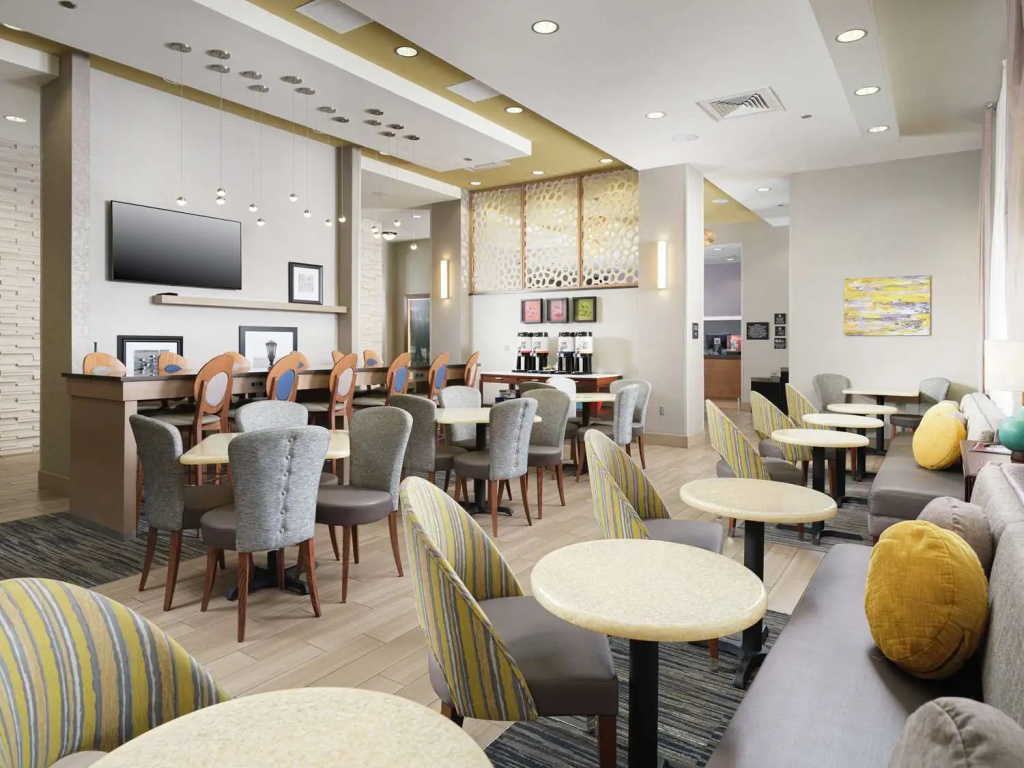 Hampton Inn Wilmington Downtown