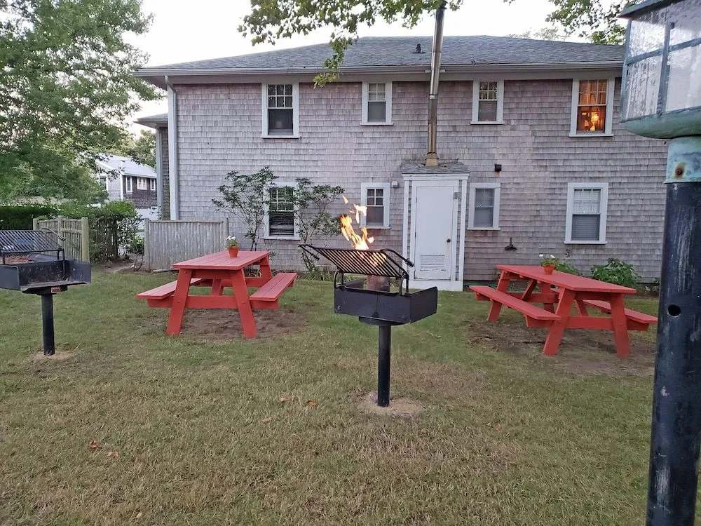 Edgartown Commons