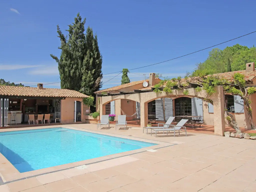 Villa in Salernes with Private Pool & Garden