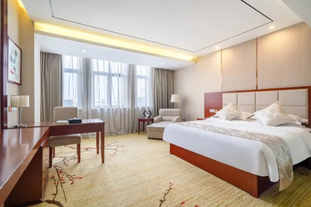 Suzhou New Century Manju Hotel Xinghuwan Branch