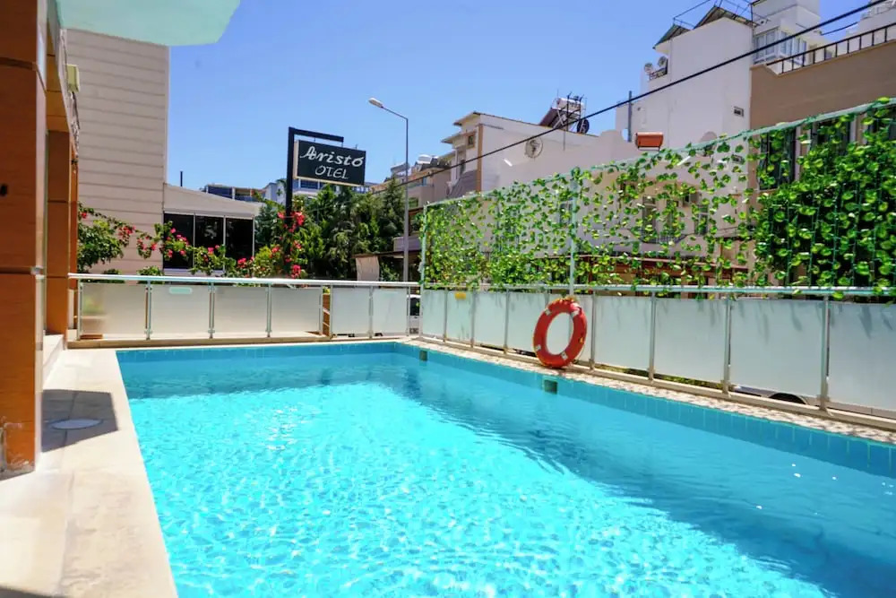 Aristo Otel