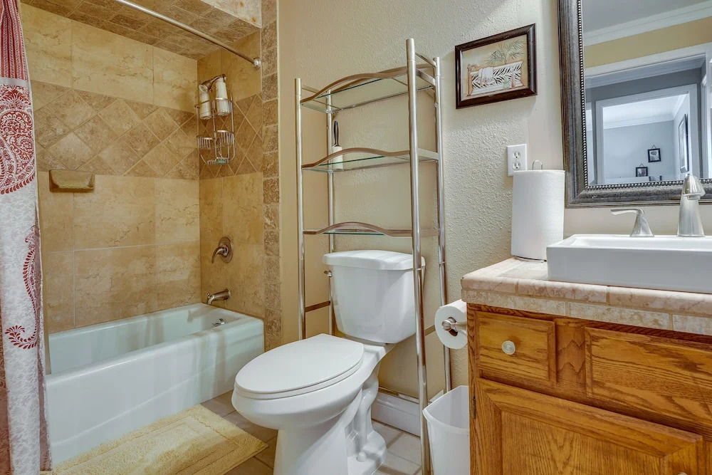 Pet-friendly Lake Havasu City Home: 5 Mi to Marina