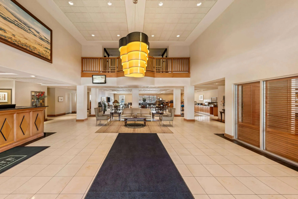 Wingate by Wyndham Calgary South