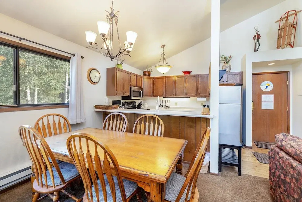 1196 Flying Dutchman 1 Bedroom Condo by RedAwning