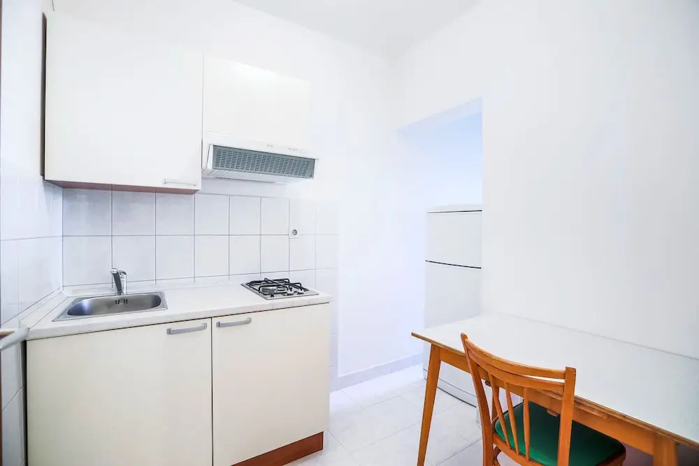 Captivating 1-bed Apartment in Podstrana
