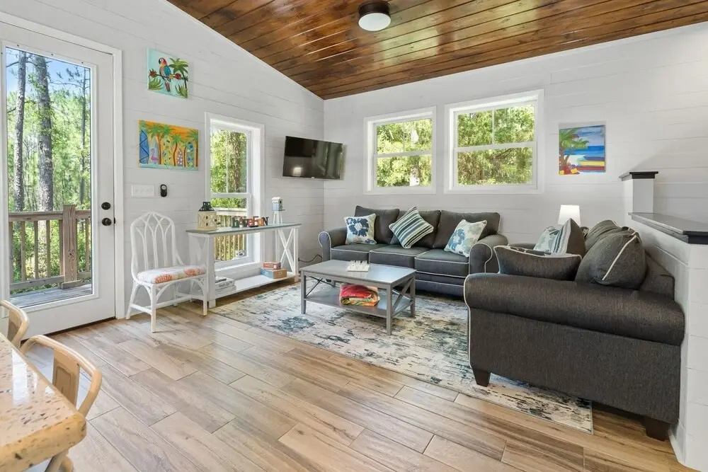 Red Cottage 3 Bedroom Home by Redawning