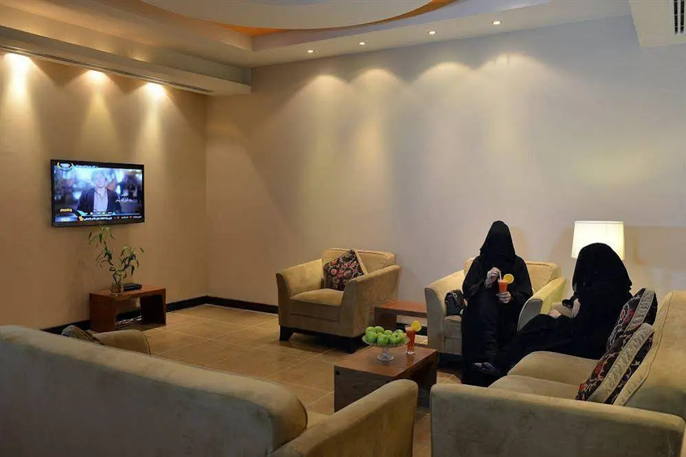 Boudl Half Moon Resort