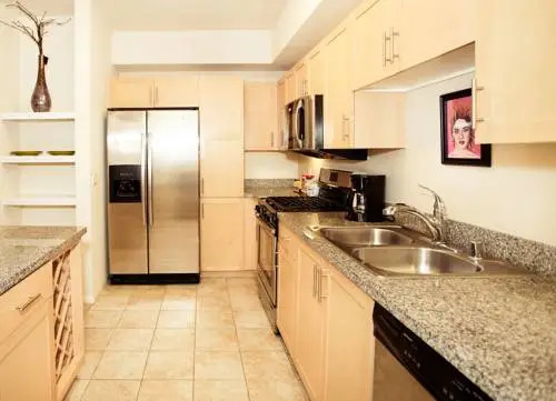 Sunset Suites Apartment
