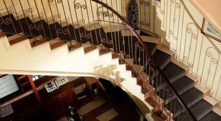 Elion House Hotel