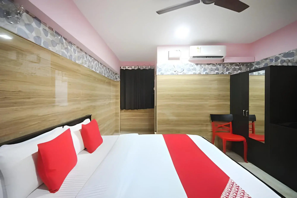 Adhi Residency