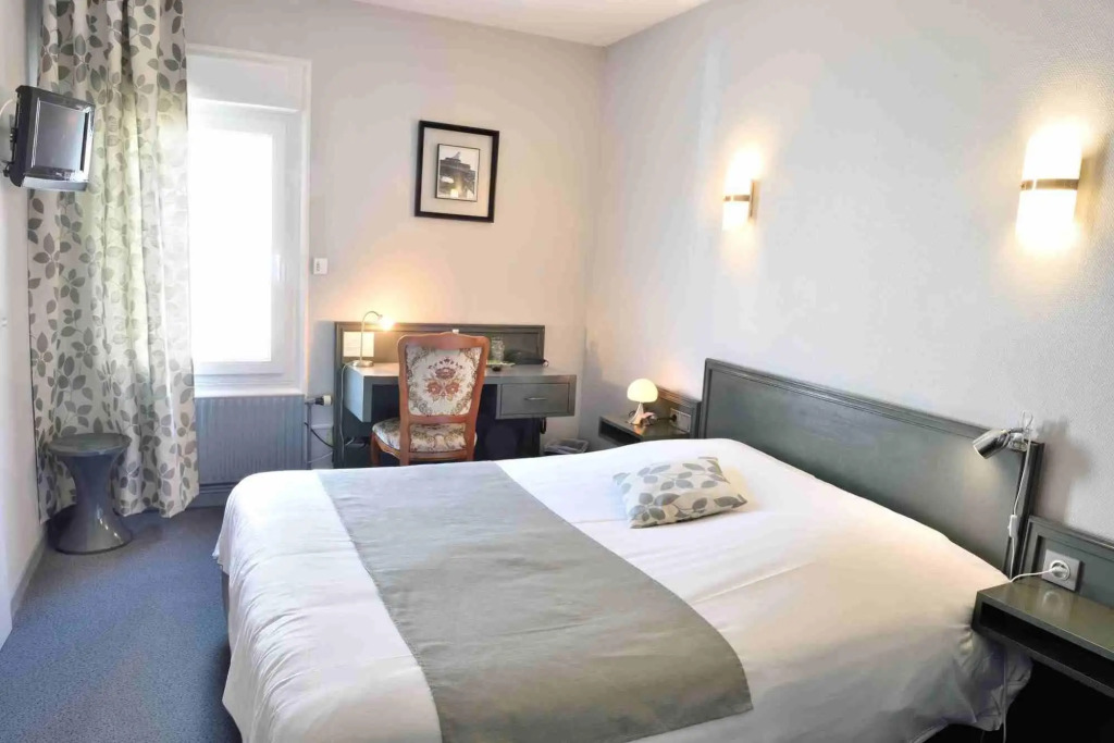 Logis Hotel & Restaurant - Le Saint Sébastien