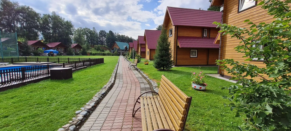 Усадьба Славная