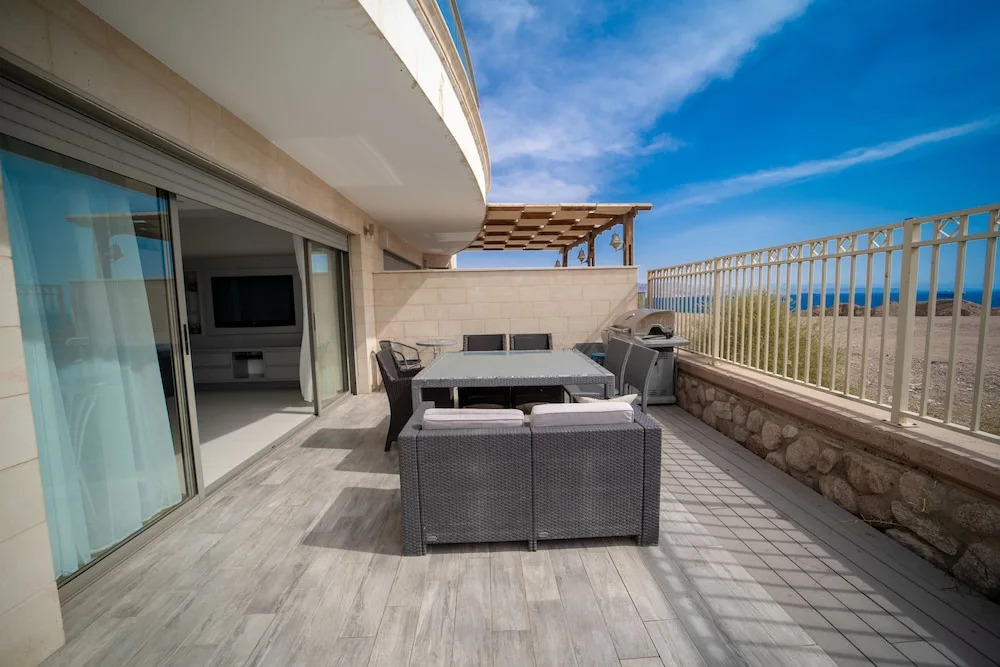 Private Pool 3Bdr Sea View