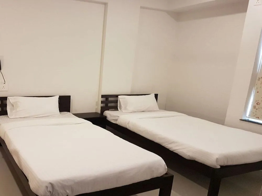 OYO 12227 Hotel Resonare Baner