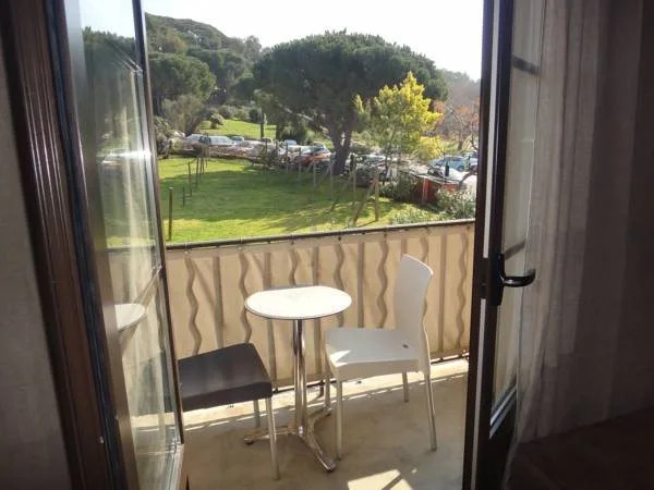 Hotel B Lodge