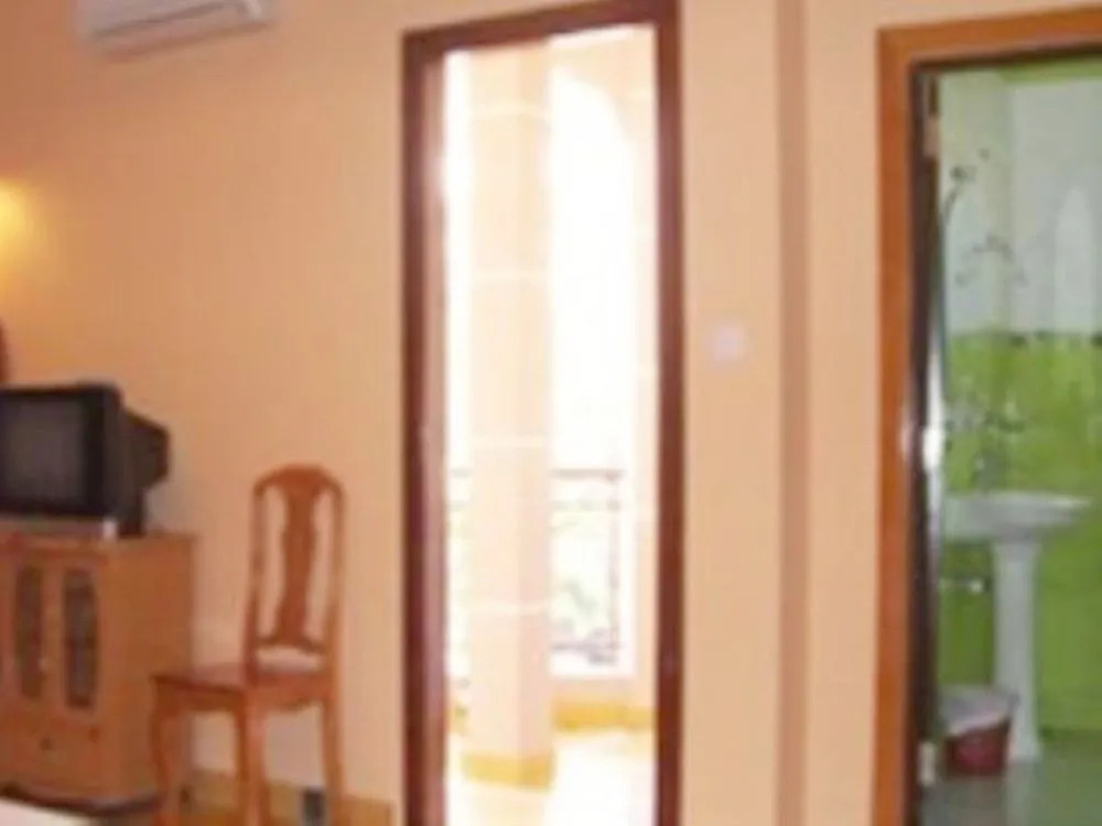 City Lux Hotel