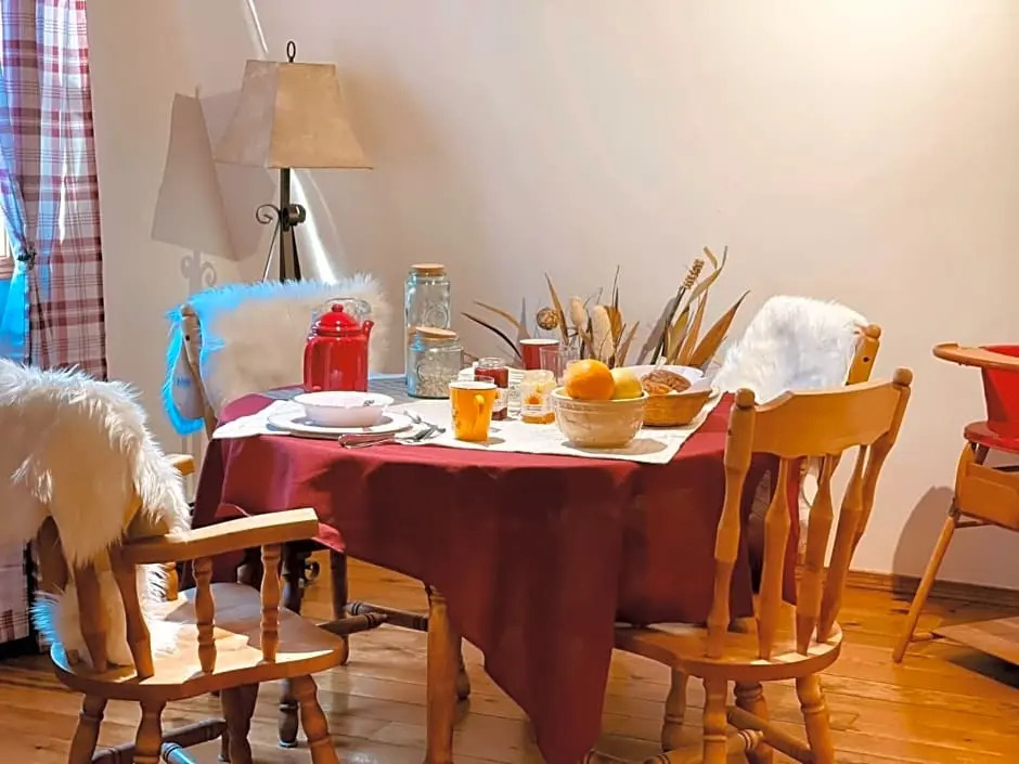 Country Charm B & B