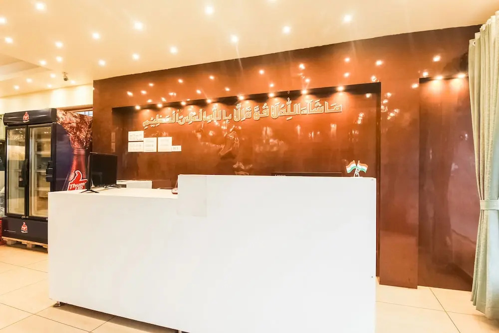 SPOT ON 60724 Al-madina Fine Dine & Lodge