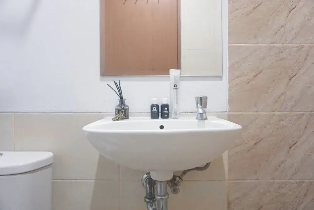 Comfortable Design Studio Room At Transpark Juanda Bekasi Timur Apartment