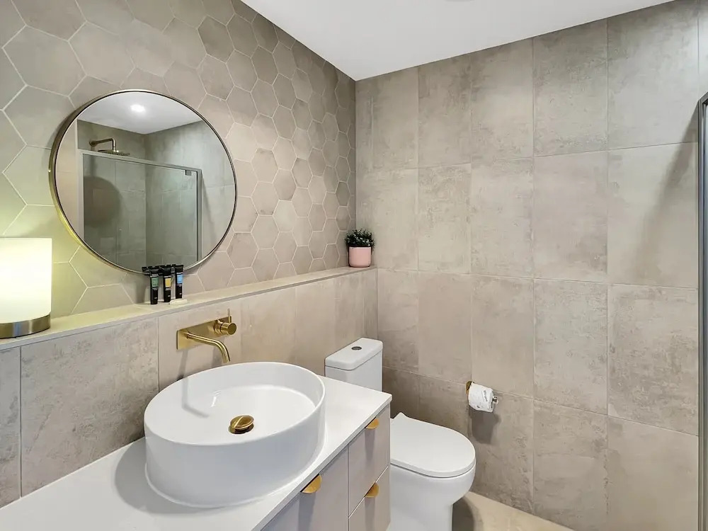 Modern 2-bedroom Apartment With Pool Access