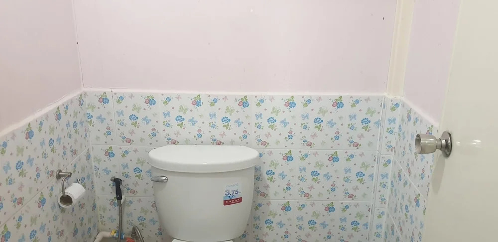 Chomtawan Home