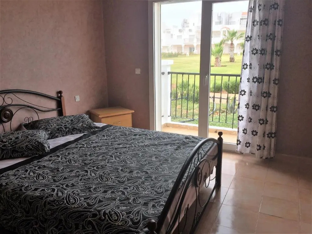 magnifique appartement Saidia wifi gratuit et chaînes internationales