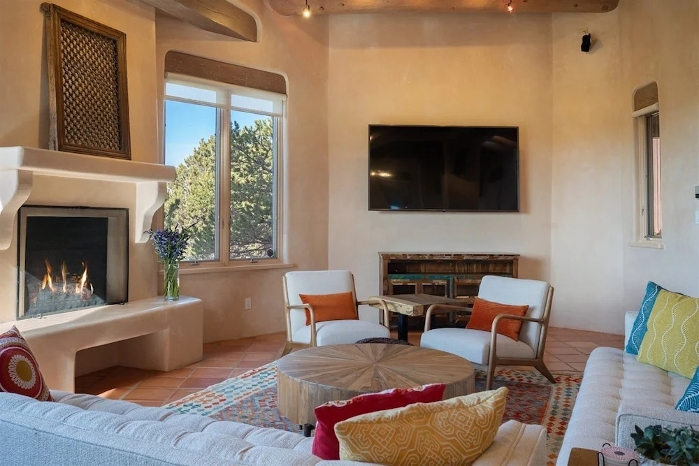 Casa Pinzon - Private Getaway, Minutes From Downtown