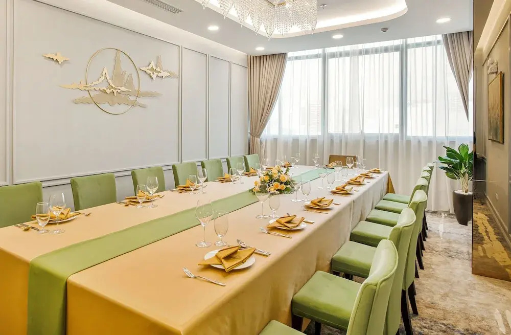 Selegend Hotel