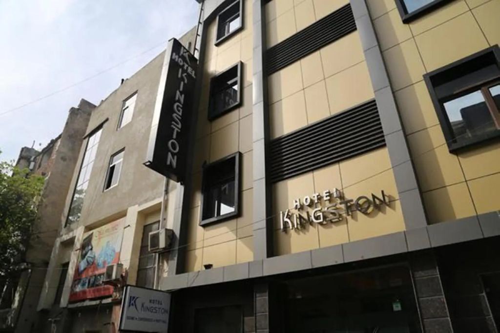 FabHotel Kingston