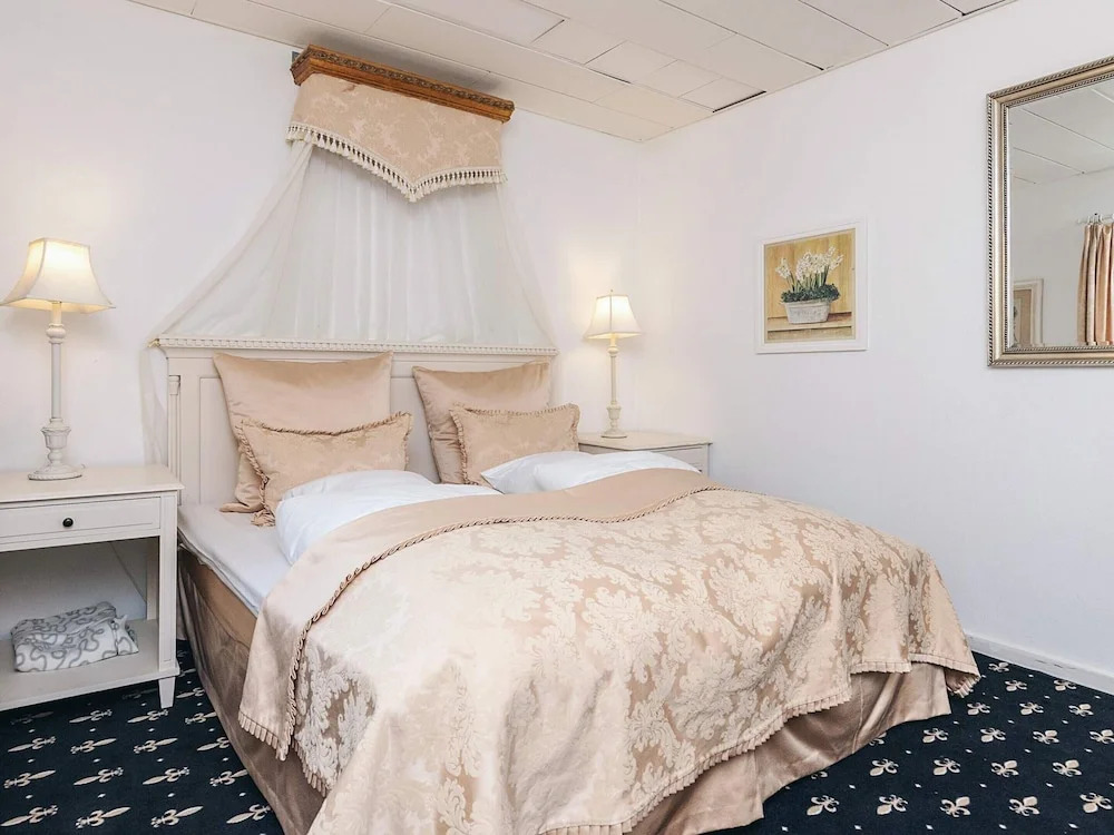 2 Person Holiday Home in Hornbaek