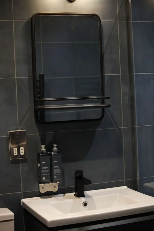 no 12 - Stunning Self Check-in Apartments in Worcester Centre