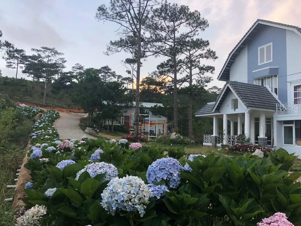 Kim Ngan Hills Eco-Resort