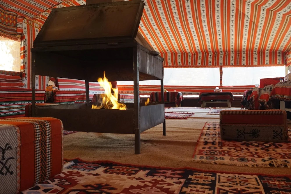 Rum Royal Dunes Camp & tour