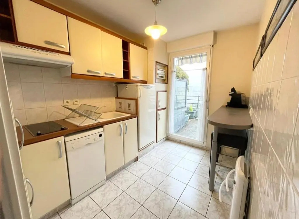 Bel Appartement avec vue sur la grande terrasse