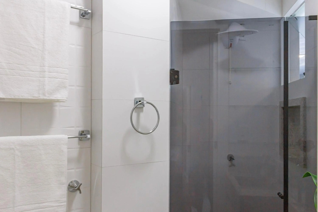 Apartamento em condomínio Pé na Areia em Itapema N1672