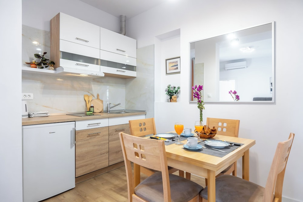 Apartments Josip