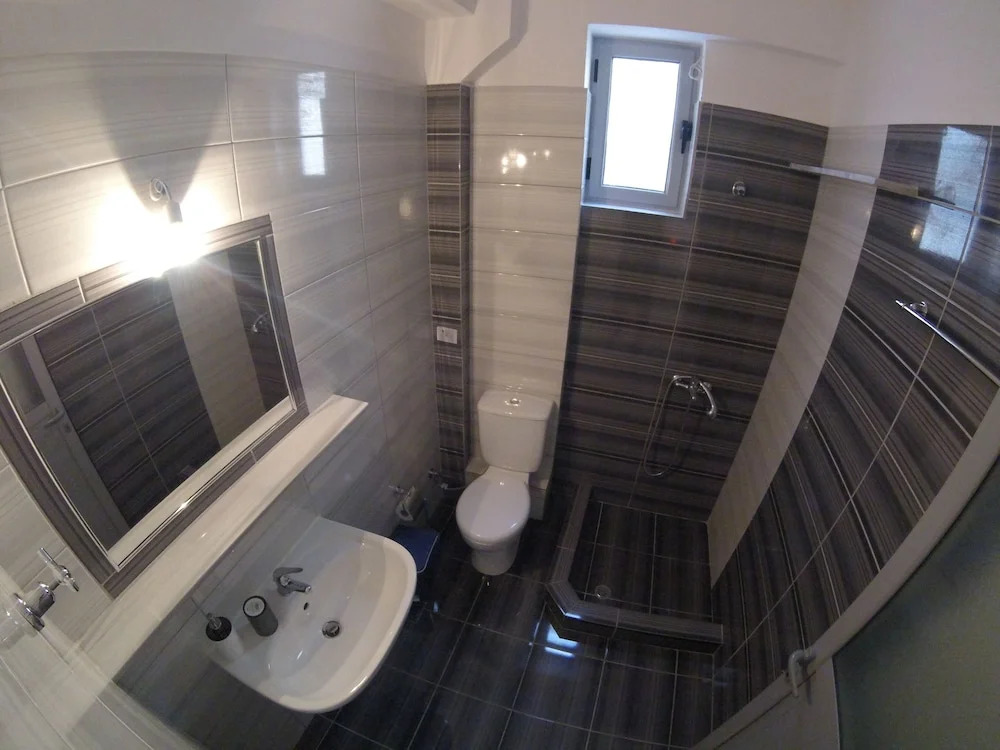 Riviera Rooms