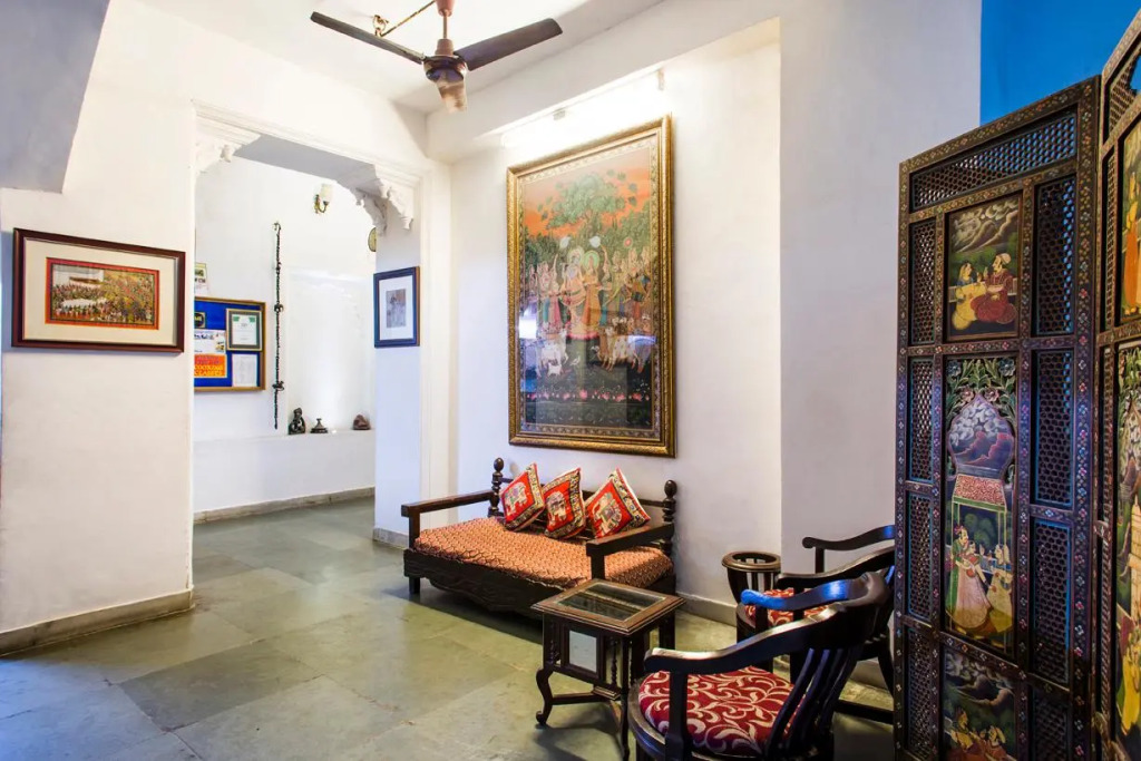 Hotel Devraj Niwas on Lake Pichola