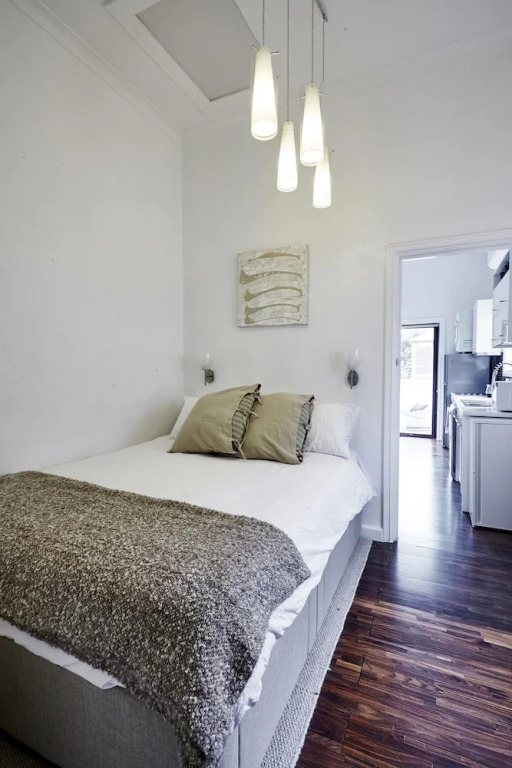 The Anderson, South Melbourne, MSAC 400m, Parking, Balcony