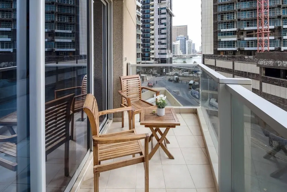 Trendy & Modern 1BR in Marina - Sleeps 4!