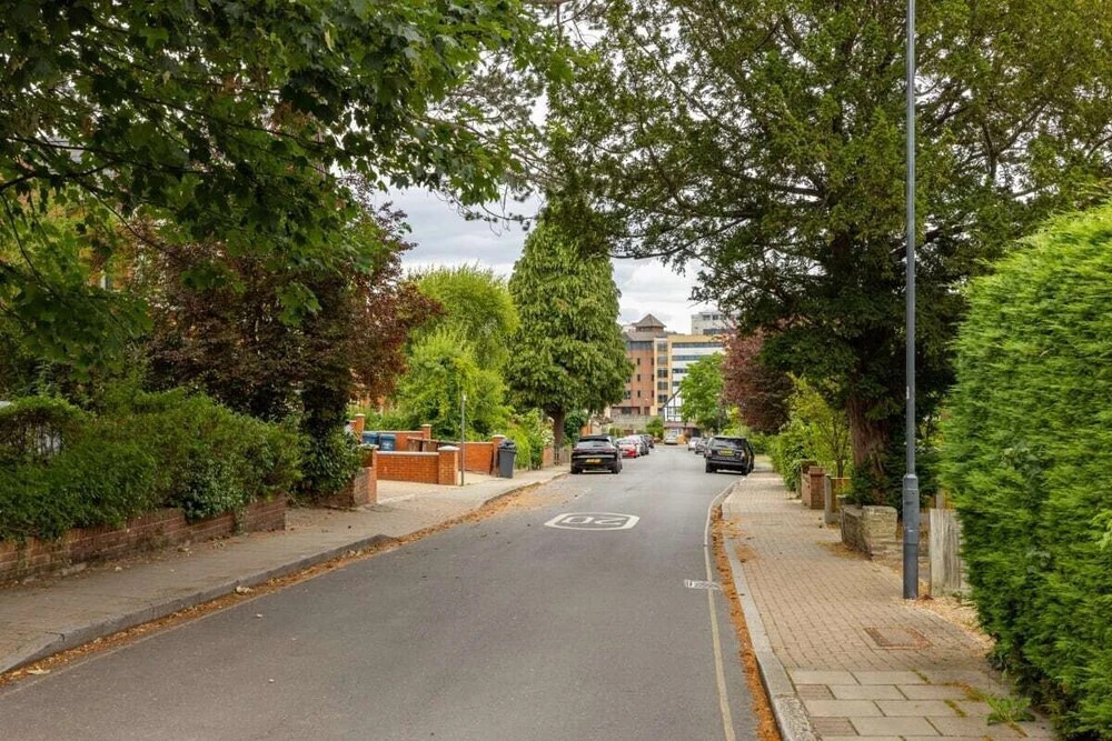The Harrow Wonder - Modern 2bdr Flat With Parking