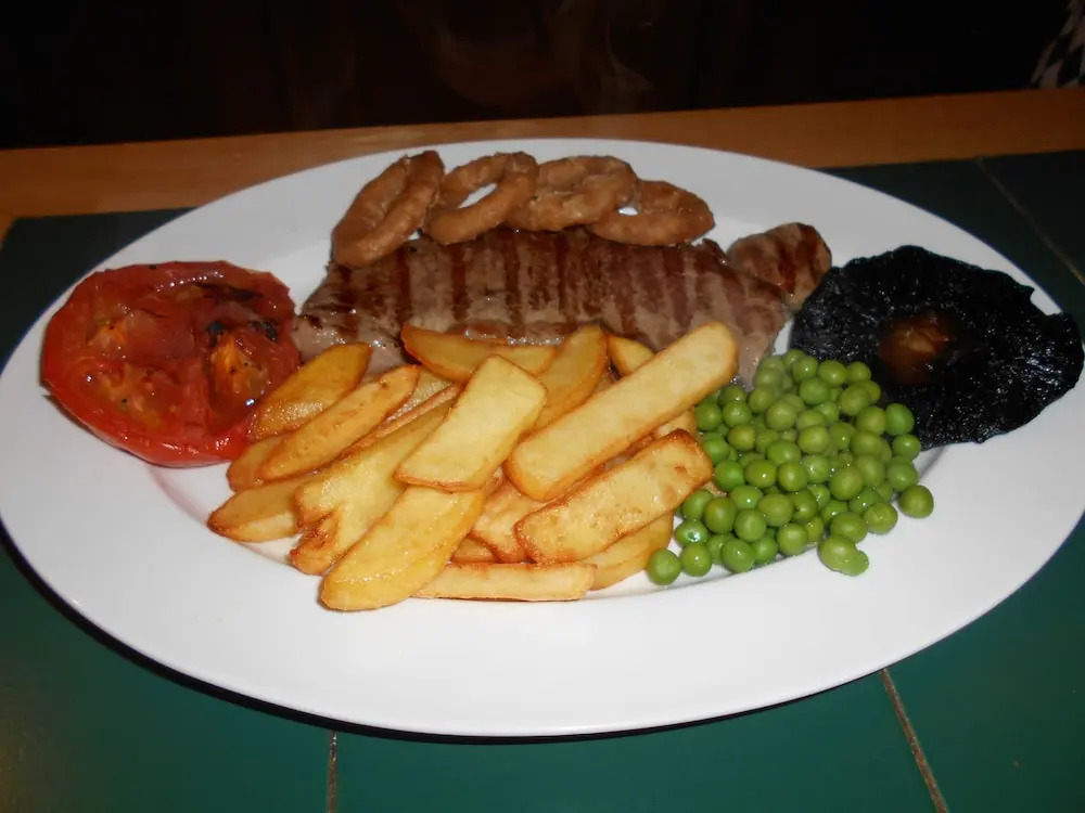 Hendre Clochydd Hall