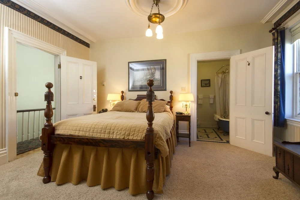 Homeport Historic B&B