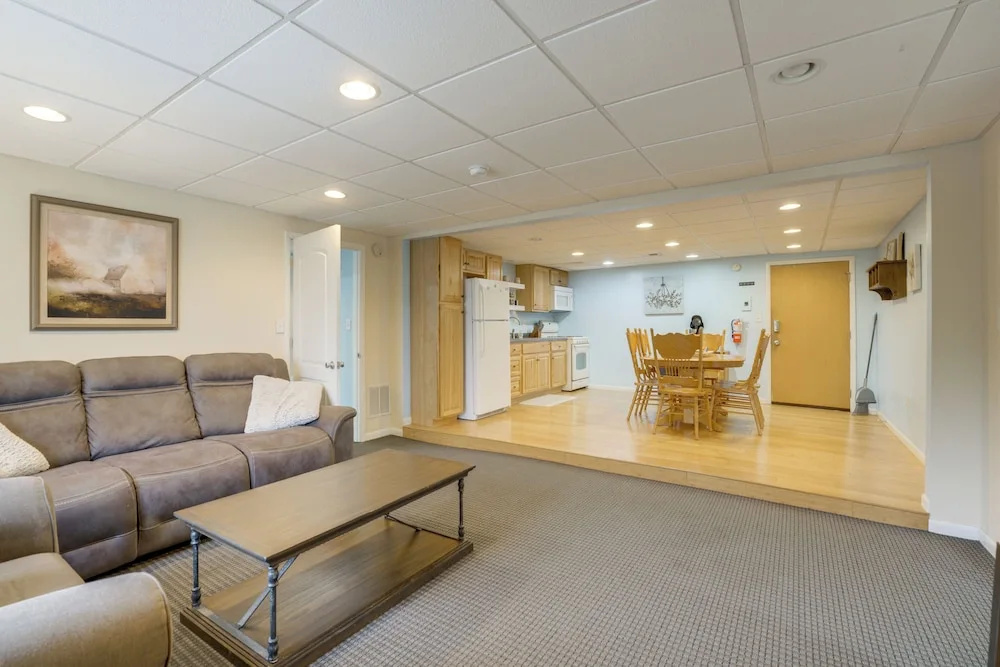 Near Boating, Lake Huron! Quiet Condo on Creek