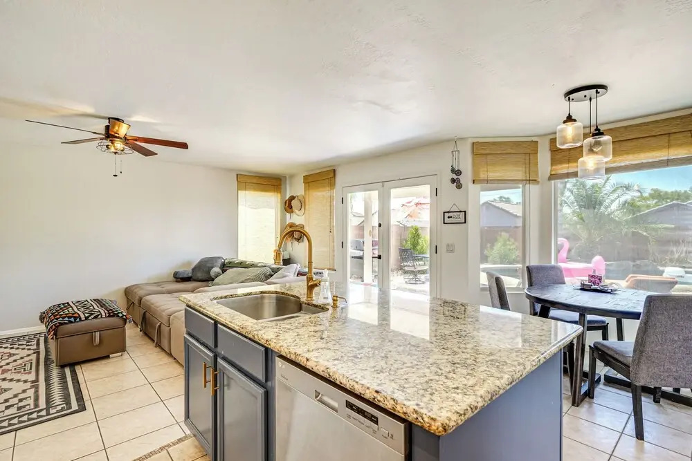 Outdoor Oasis! Family-friendly North Phoenix Home
