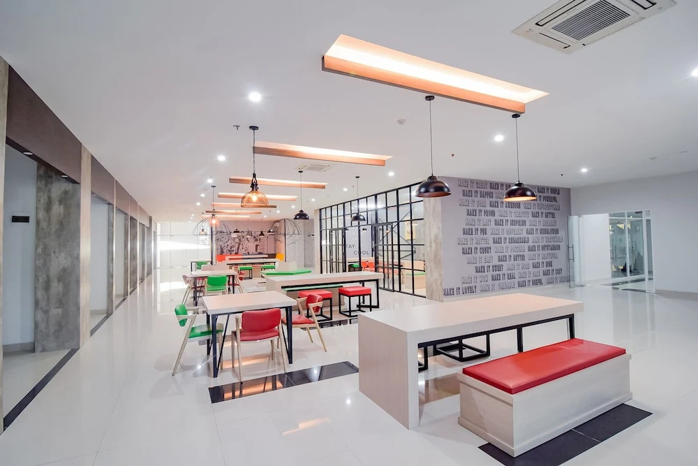 Collection O 15 Taman Melati Merr Surabaya