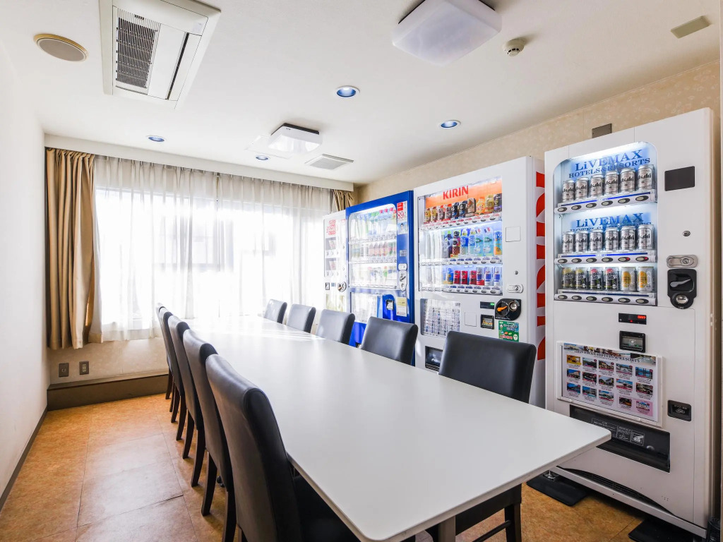 HOTEL LiVEMAX BUDGET Tokyo Hamura Ekimae